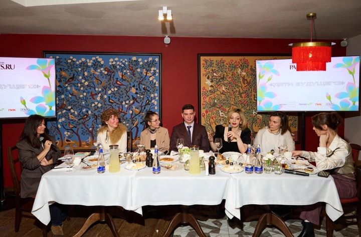 Лянка Грыу, Светлана Зейналова, Анетта Орлова и другие звездные родители посетили паблик-ток «Дети будущего»